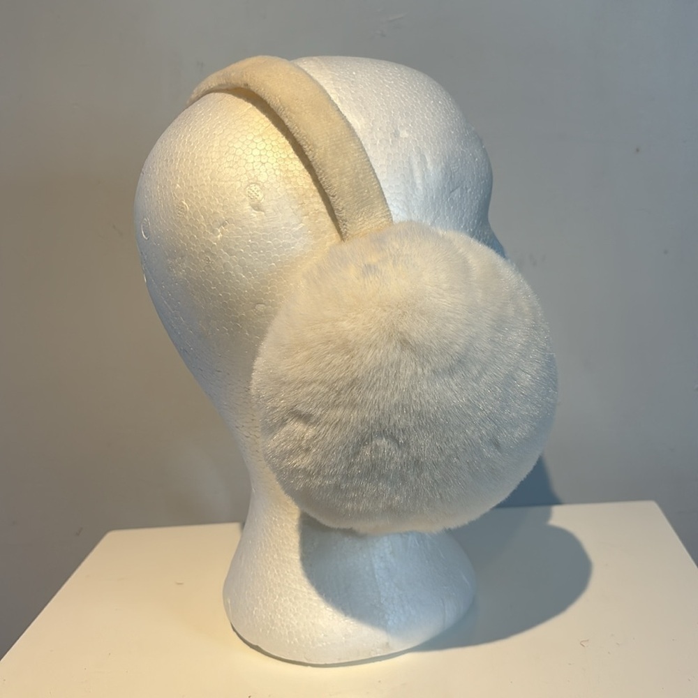 Ear muffs oversized super soft off-white faux fur NWOT